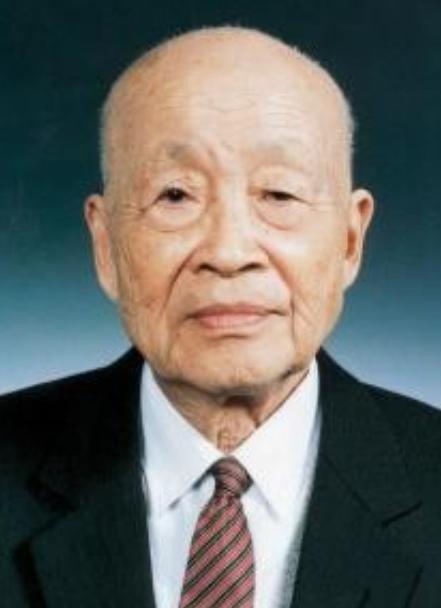 1928年，日本富家女不顾家人反对，远嫁数学家苏步青。哪料，日军侵华期间，富家女