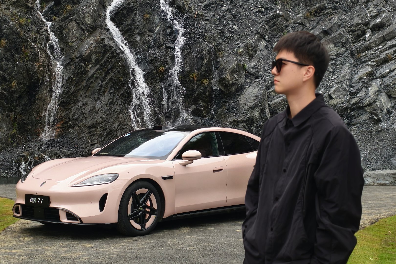 尚界Z7官宣4月22日正式上市尚界Z7的颜色真的丰富的眼花缭乱，选不过来，真的选