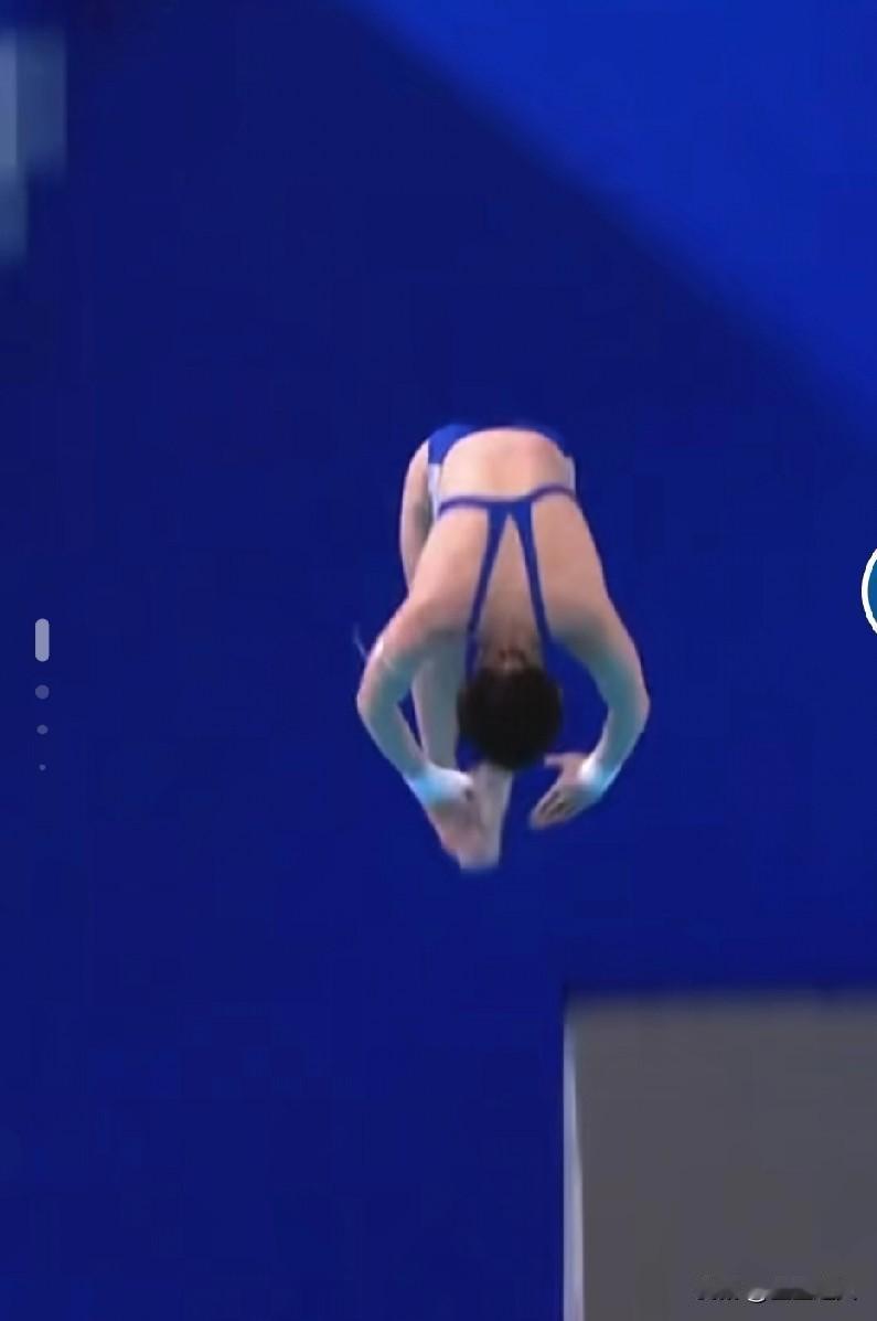 这下好了现在连观众都意识到了甚至在采访直接说了大实话，那些曾质疑她的人估计得