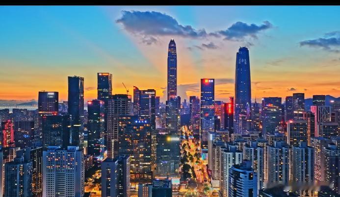 去过深圳就懂，一旦走掉500万人口，那危机妥妥的。之前网上流传深圳流失近500万