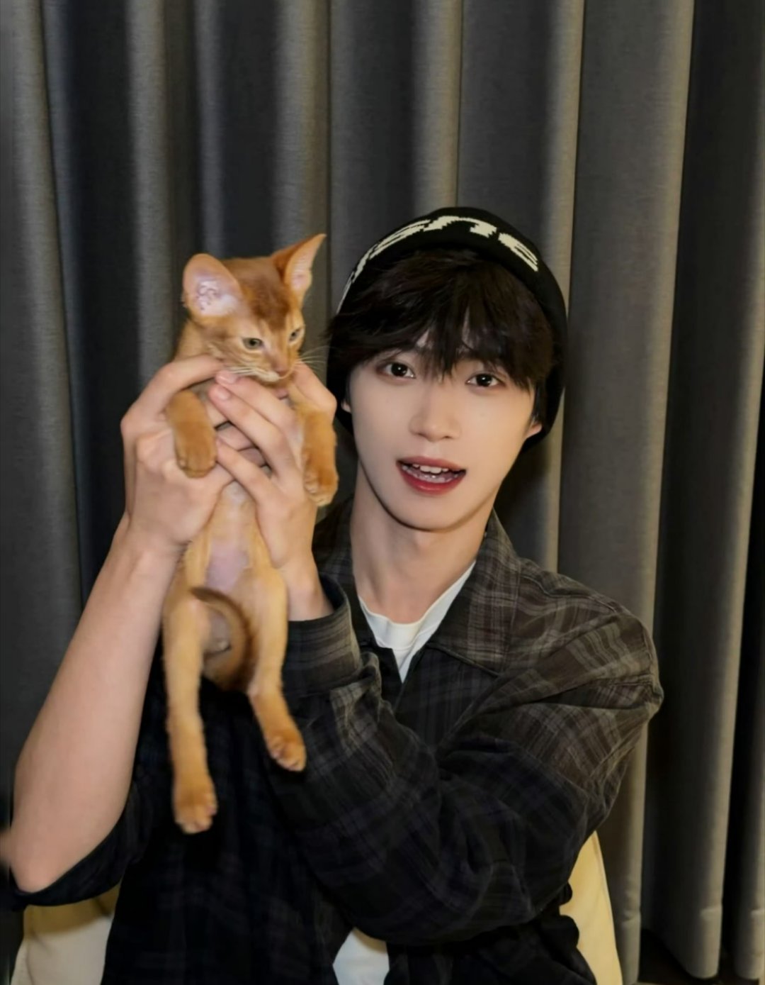 梓渝这生活碎片确定不是女友视角吗！！！小猫咪太可爱啦