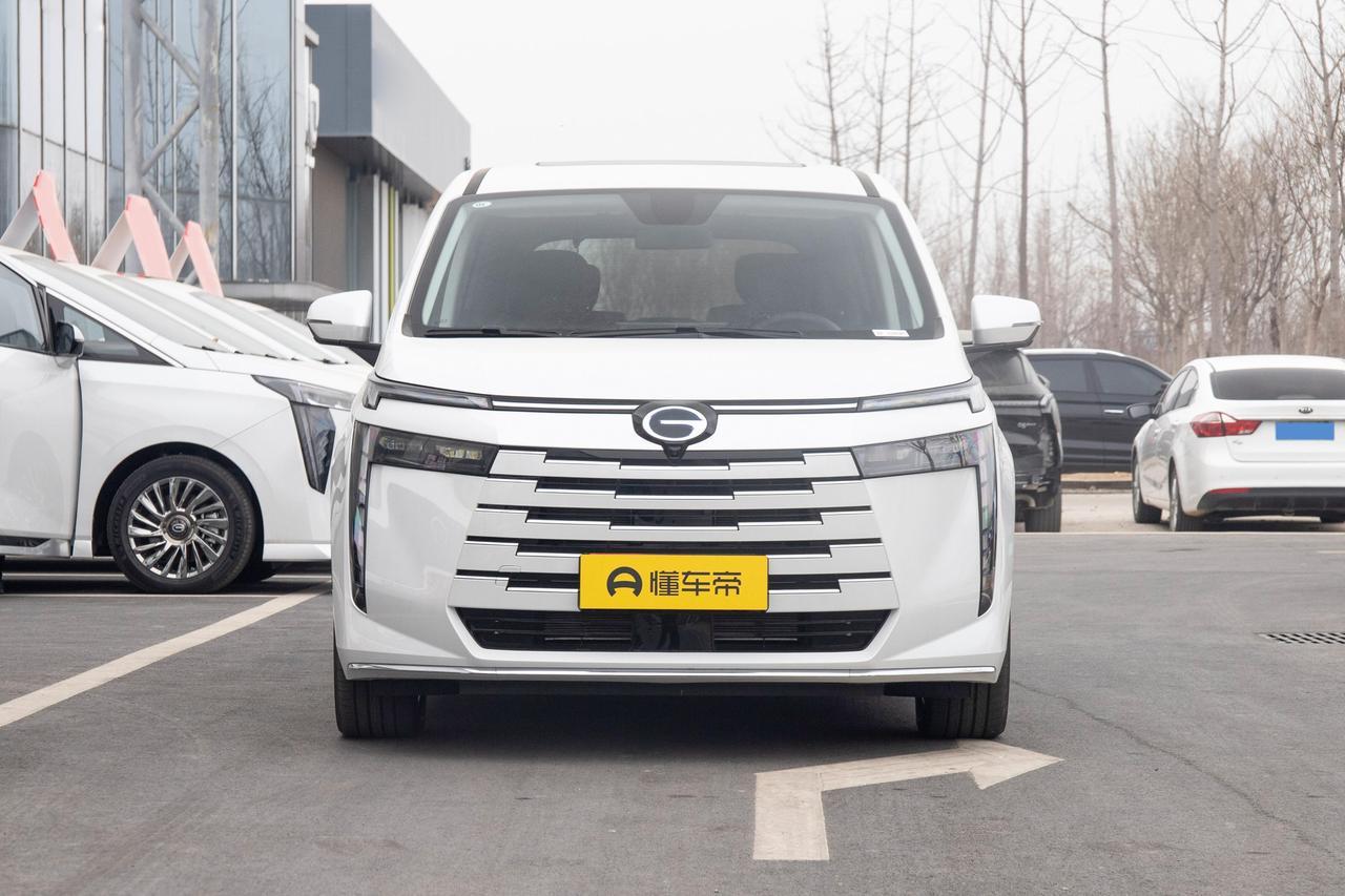 传祺E8全系配置怎么选传祺E8作为家用插混MPV的热门款，版本价差