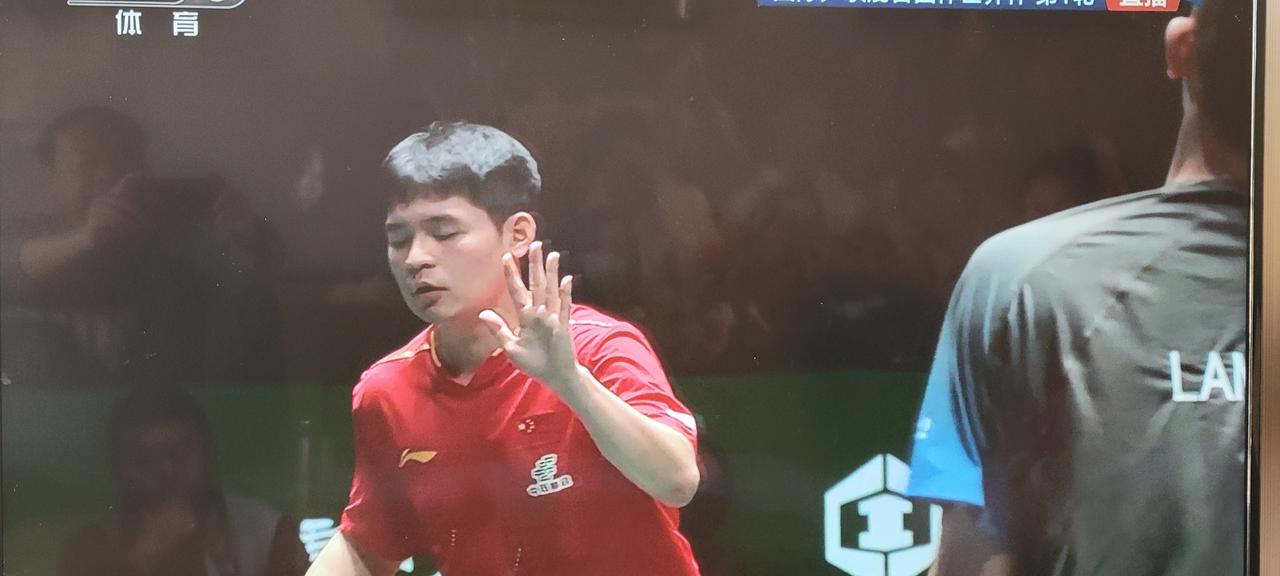 恭喜中国队8:1战胜香港队，取得成都混团首胜！莎头组合3:0战胜黄镇廷/杜凯琴