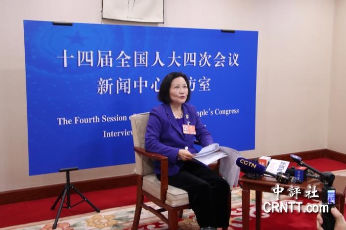 林毅夫妻子：我有生之年会看到国家完全统一台湾省全国人大代表陈云英两会期间在驻地