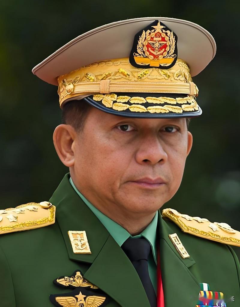 缅甸总统敏昂莱访问中国，专门从北京乘坐高铁到上海，感受中国的高铁速度！感慨万千！