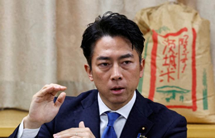 日本想武力夺岛！前线人员奔赴关键岛屿！这事越来越糟糕了！小泉跑到与那国岛