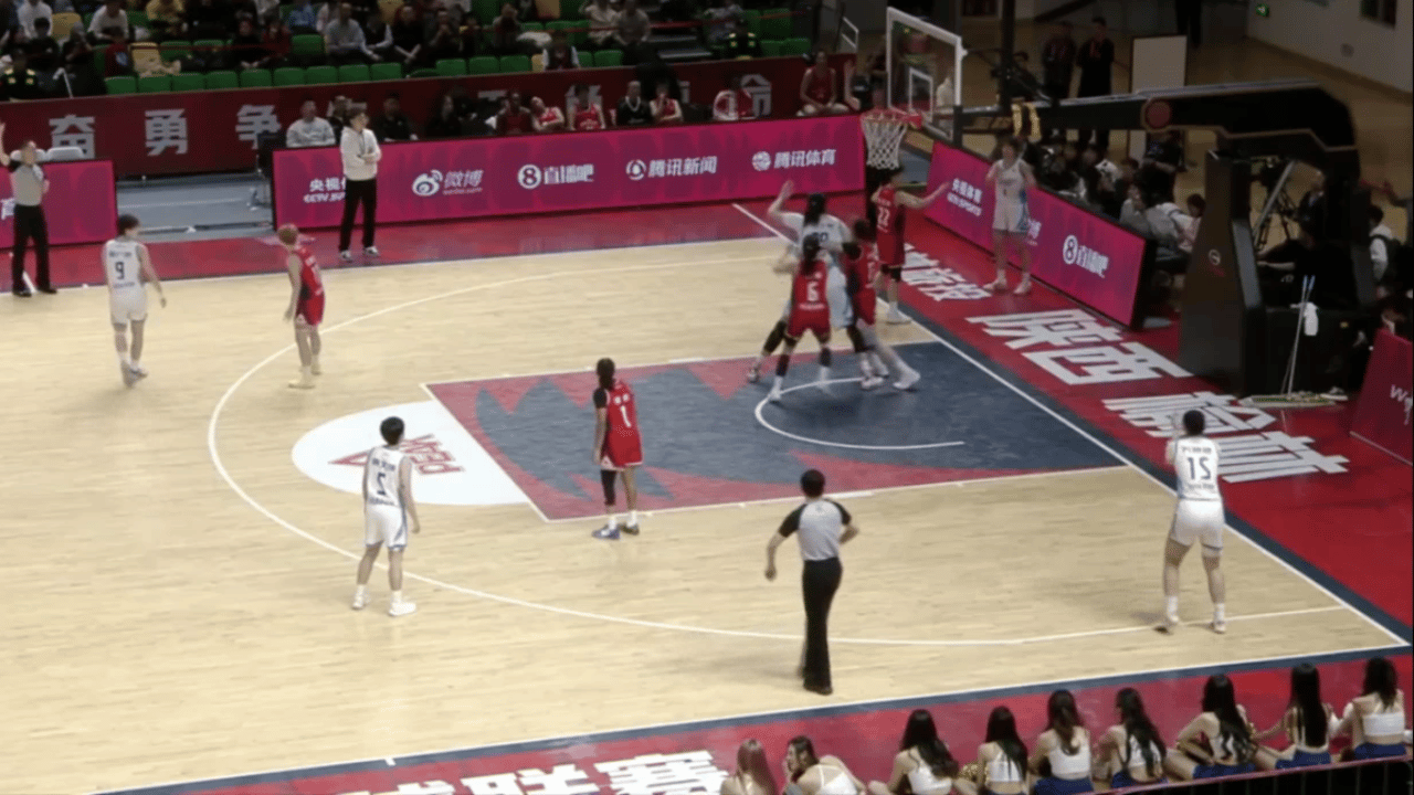 创下3项新记录！张子宇迎来职业生涯新的里程碑，最后摔倒那一下大家都吓了一大跳。