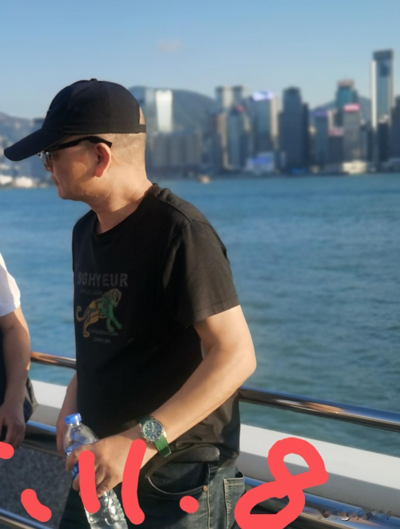 我的拔牙经历为什么我要写这个事呢？因为我特别怕拔牙！第一，它要打针，麻药针，扎