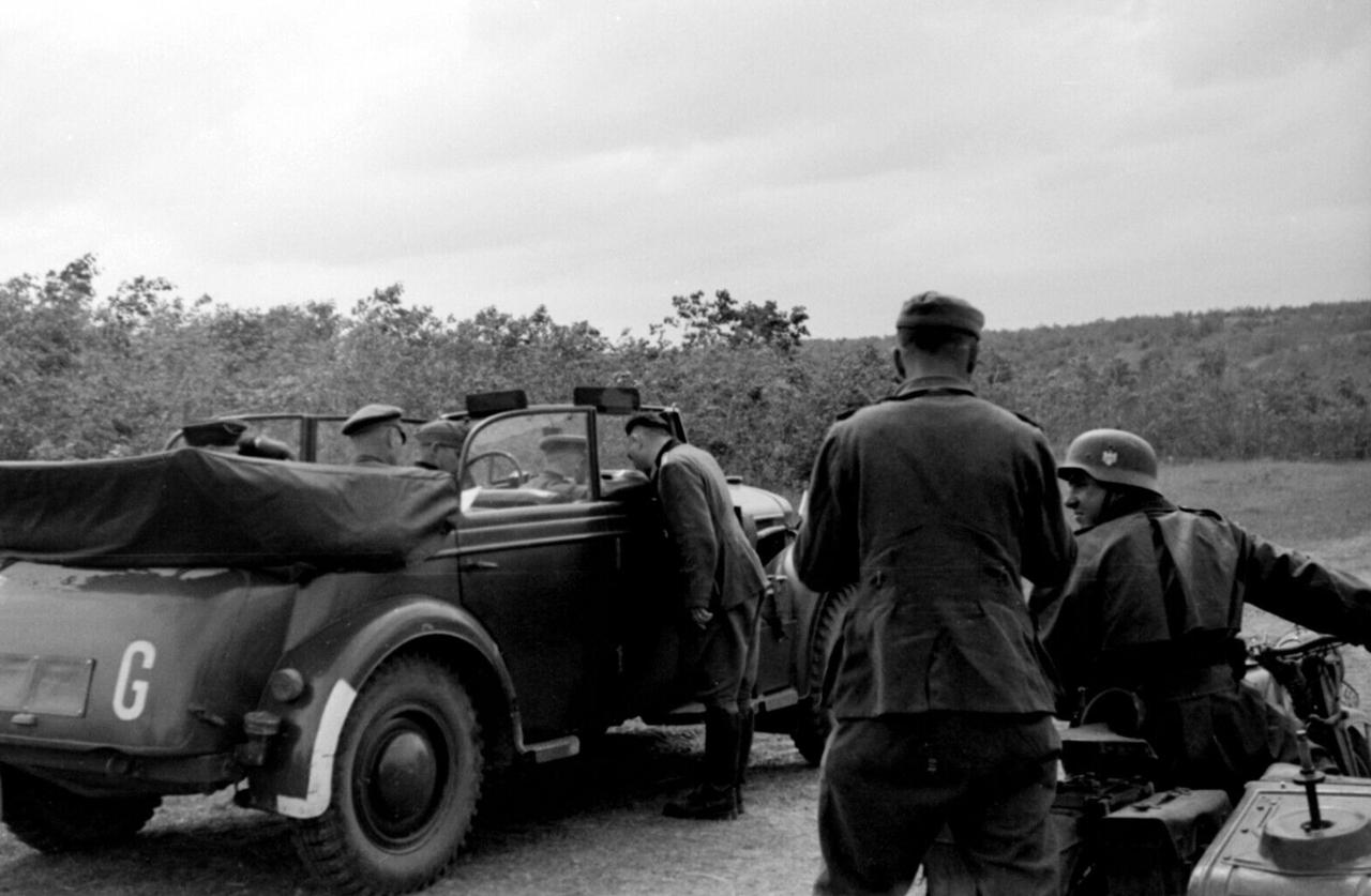 1941年，东线，斯摩棱斯克州，别列津纳河地区。德军第2装甲集群司令海因茨·古德