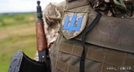 快看！国际军事情报头条消息！媒体报道：三名阿根廷籍乌军雇佣兵在苏梅附近的首场战