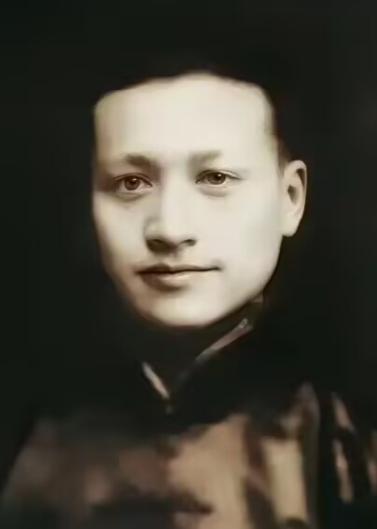 1940年，军统特工张金宝在暗杀了汪伪要员毛羽丰后被捕，落入汪伪76号特务队长吴