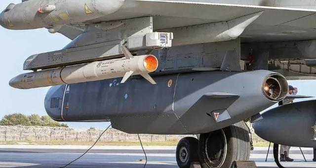 乌克兰用导弹袭击俄罗斯导弹工厂，造成40多人死伤！俄罗斯这一次没有选择直接报复，