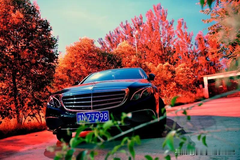 奔驰多款车型官降奔驰多款车型官降这事儿，真挺让人意外的。2026年2月1日，奔