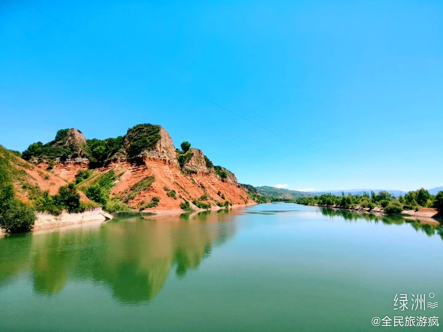 千姿岗：轻徒步+随手拍，出片又放松谁说西北无秋色？八月的千姿岗光影柔和，草木丰