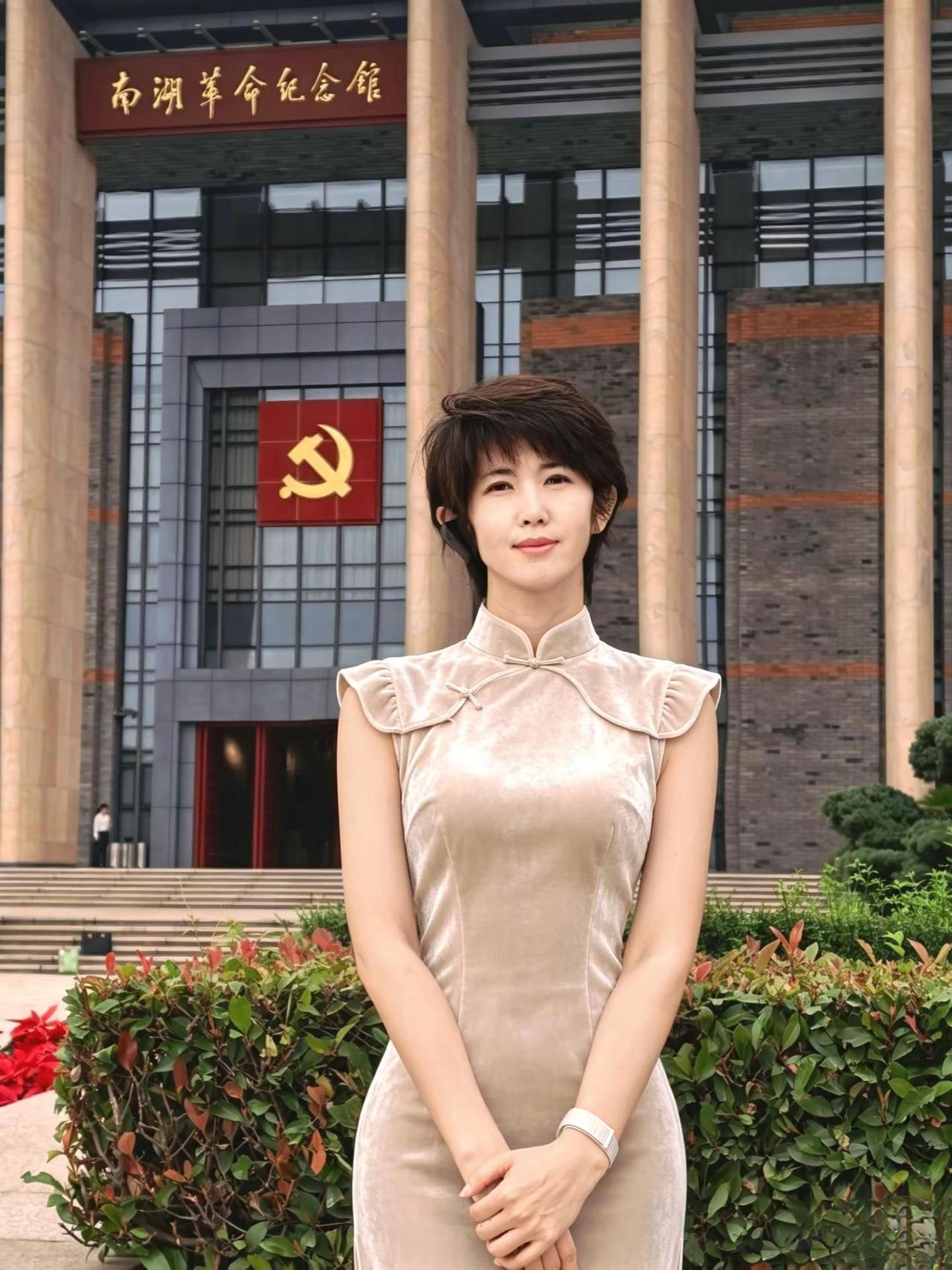 你眼睛会笑……旗袍