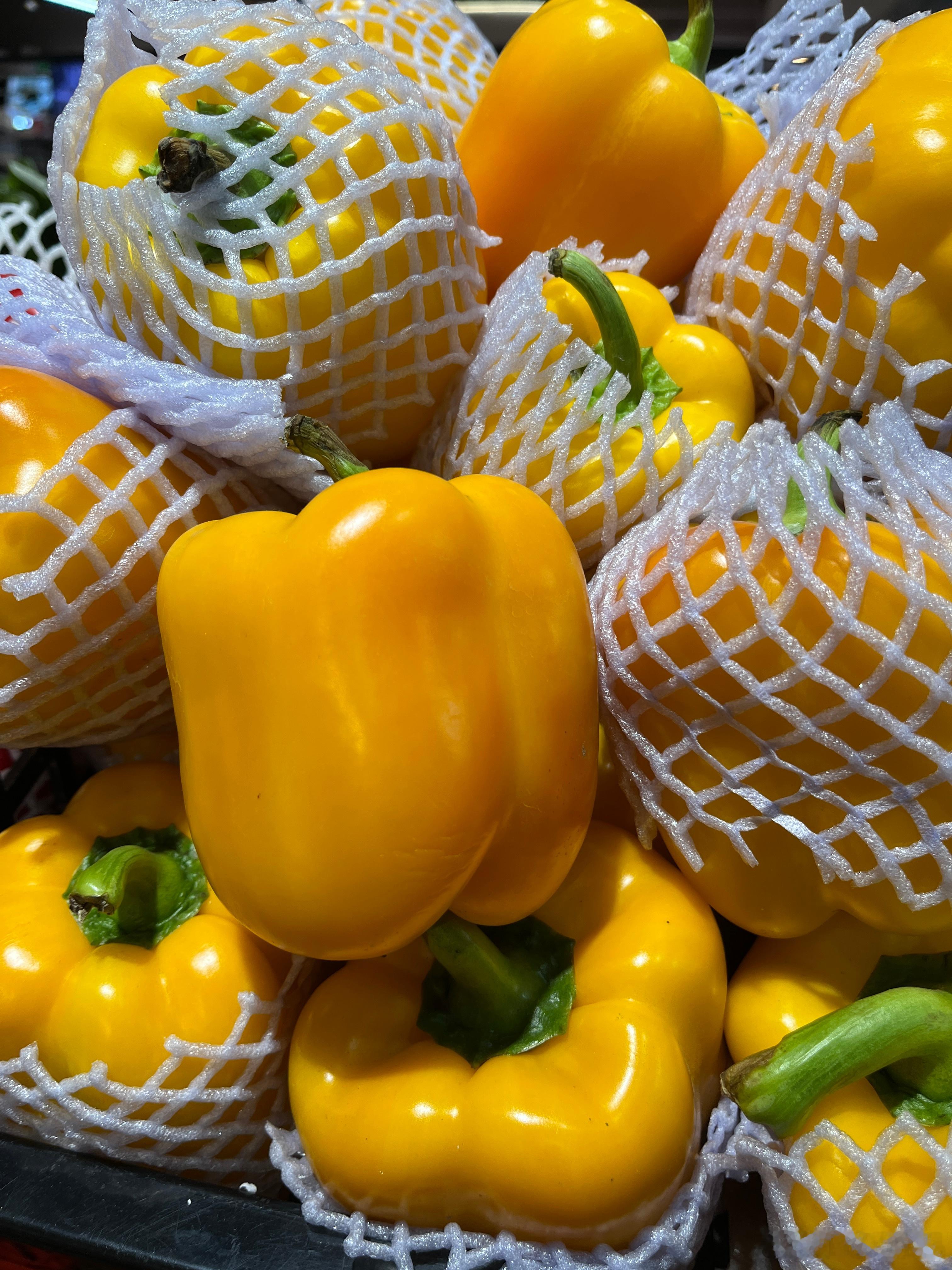 这个彩椒很漂亮，价格也很美丽。静姐还是很有经验的