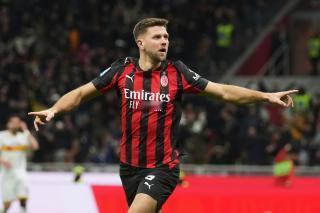 米兰遇强则强！米兰1比1平罗马，本赛季对阵意甲前十的球队仍然不败，成绩是7胜3