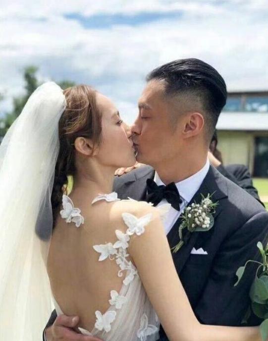 余文乐离婚，妻子王棠云陷入李宗瑞性侵案，两人结婚十年，多次被传闹离婚。7月2