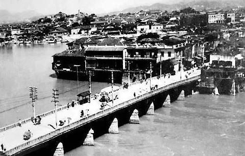 1949年8月17日，第10兵团第28军攻克福州万寿桥。攻打万寿桥是解放福州市区