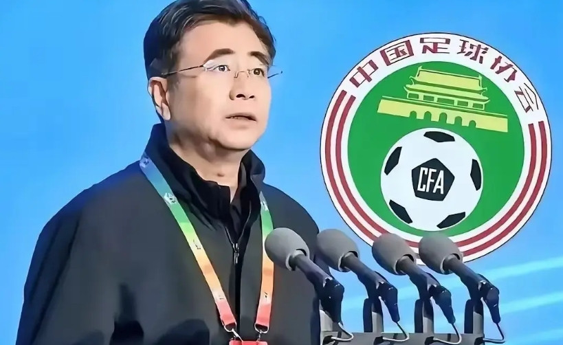 足协武喳喳地把“足球”俩字霸占了！凡是沾足球赛事，就得交2%的费用，一纸指导文