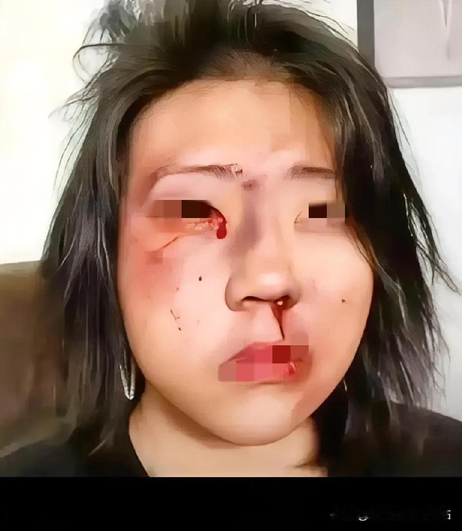 这两天我刷到蕞多的就是那个高速上开25码龟速度，在高速公路上行驶8公里还