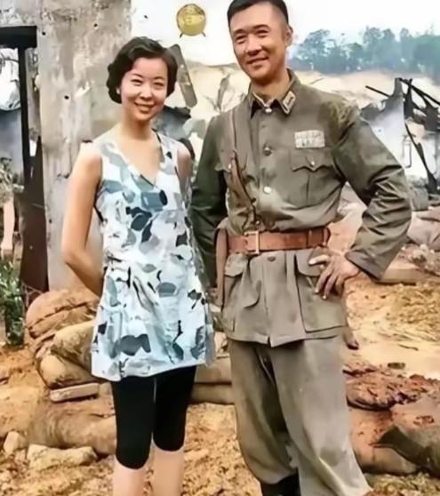 2011年，黄志忠和39岁的柯蓝相恋，同居9年后，柯蓝突然正色对黄志忠说，自己这