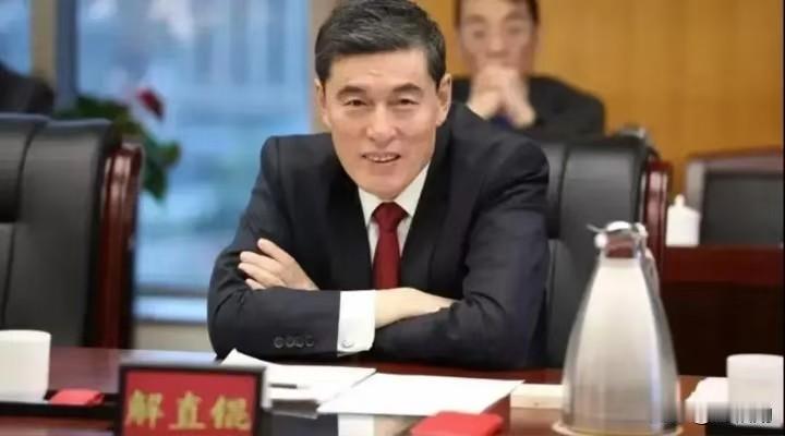 中植倒了！6152亿窟窿里，普通人的血汗钱还能拿回来吗？清算落地6152亿债