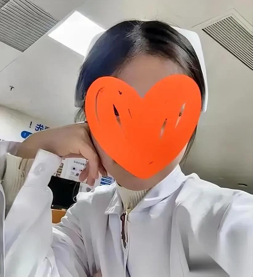 这事儿吵翻全网。我却站这位妈妈。你根本不知道她防的到底是什么。那个当