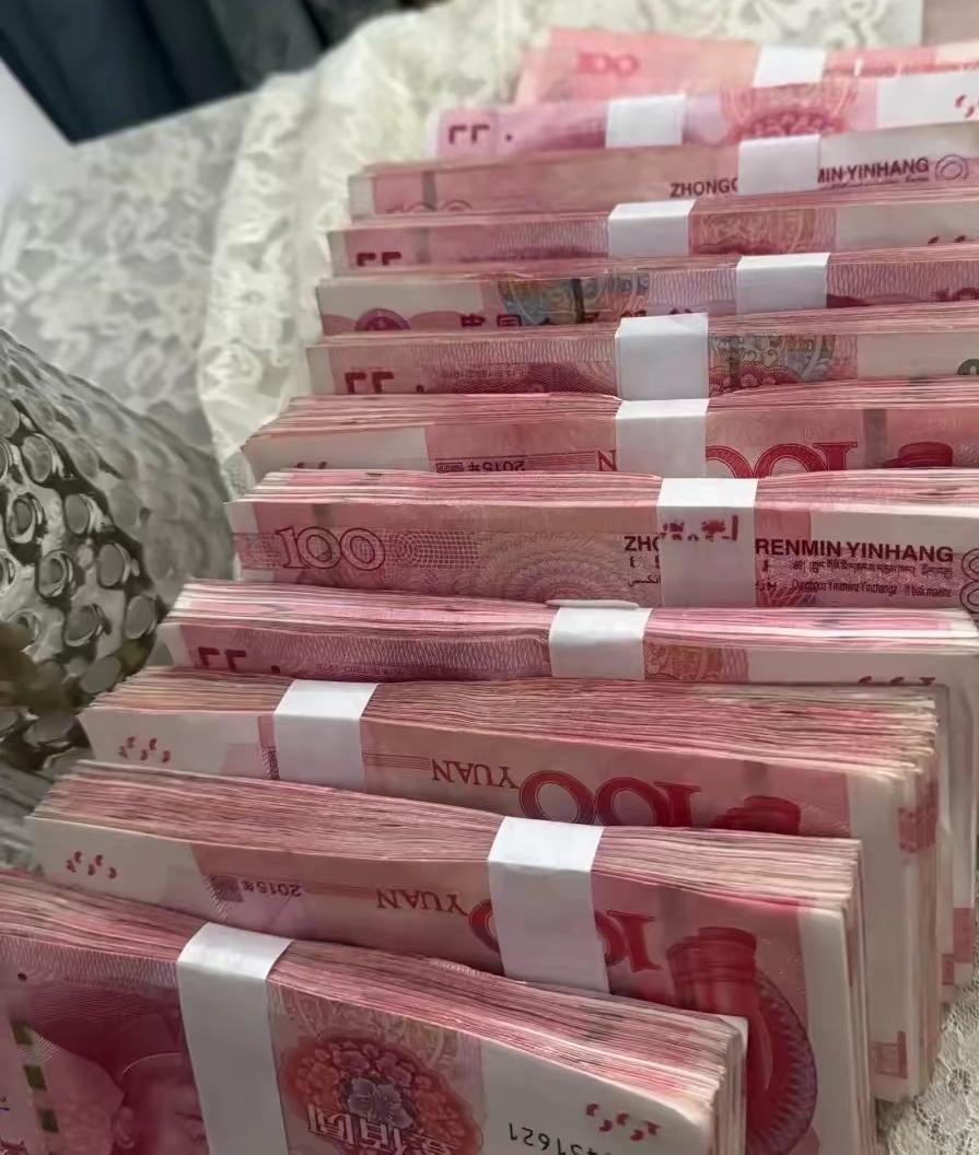 说实话，我要是手上存够了有60万，就准备回老家躺平，谁还会在国庆和中秋节长假期间