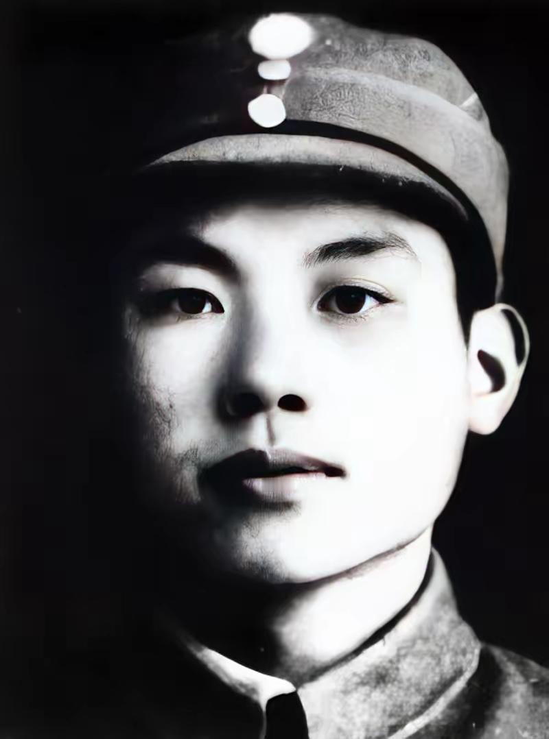 🌞1961年，周总理在钓鱼台偶遇一个落单的少女，就问她：“你爸爸是谁？”少