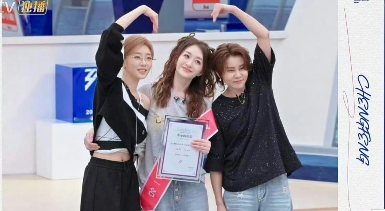 这就是靠脸吃饭的威力吗？如果让你投票，你会把票投给哪位姐姐？是实力最好的，还