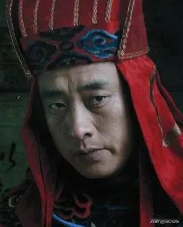 我第一次看《大明王朝1566》的时候，觉得陈洪是又坏又蠢，现在又看了一遍，我觉得