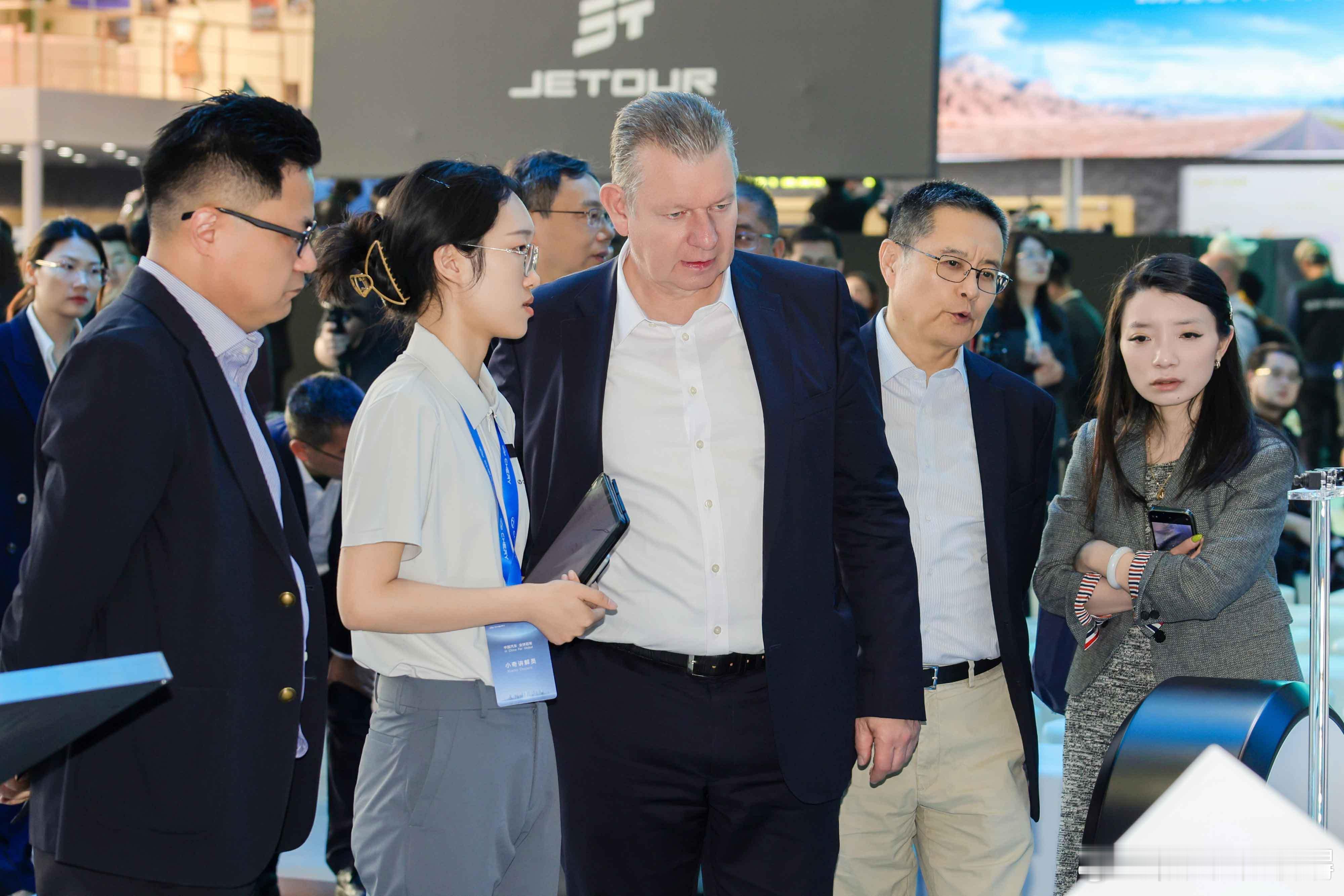 4000外国人涌入北京车展，奇瑞在欧洲悄悄干了一件大事4月26日，北京车展奇瑞展