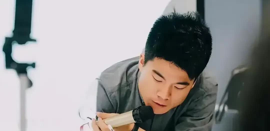 6月9日董宇辉会不会上播？因为这天是董宇辉出圈三周年的喜日子，有人猜测他