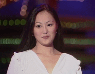 章小蕙的父亲面对前来提亲的钟景涛，遗憾摇头：“我觉得你养不起我女儿的，最好能知难