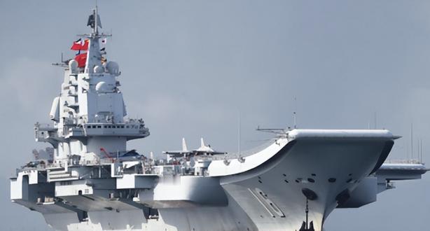 为什么航母的动力选择了重油，而不是柴油或者汽油？其实，重油才是最适合航母的，所谓