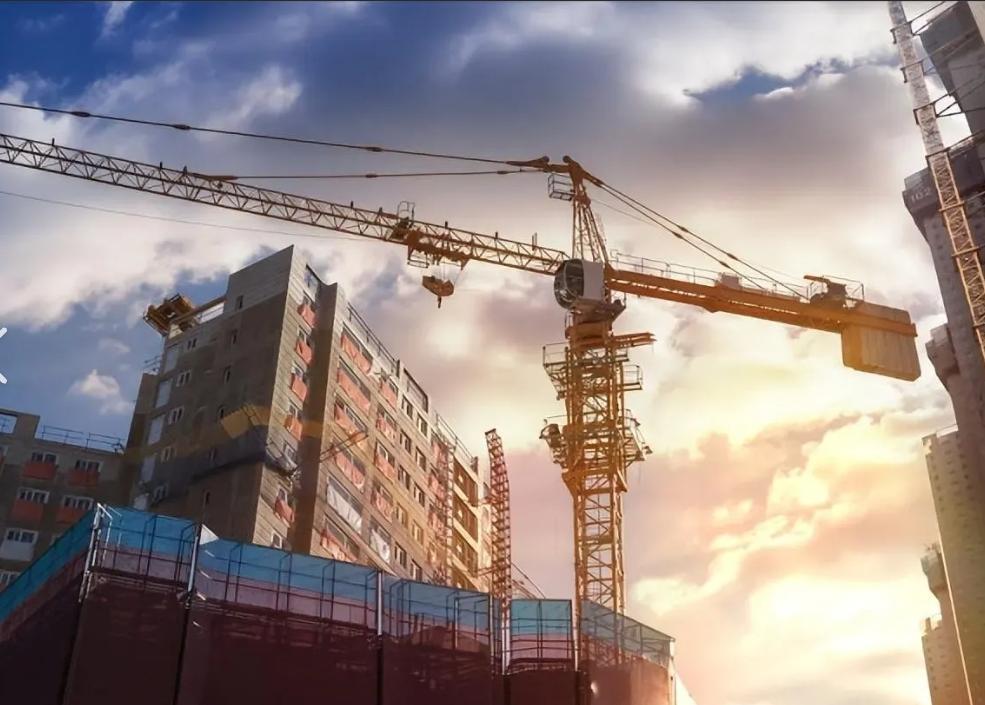 未来房地产是不是彻底站不起来了？先看看过去二十年房价为啥能涨？说白了就是