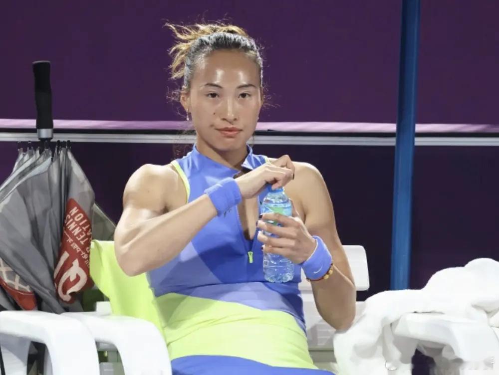 2连胜！郑钦文2-1淘汰世界第77+杀入16强：奖金34万排名升至第23北京时