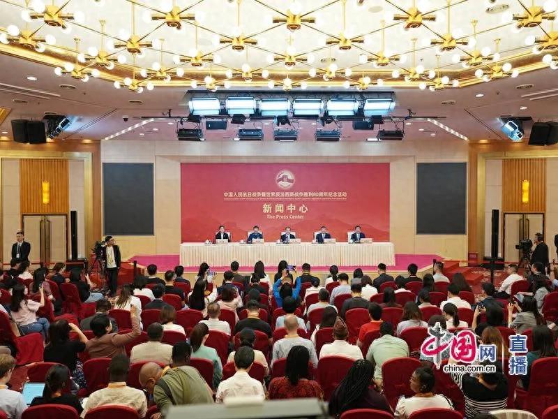 9.3阅兵嘉宾名单公布，让我想起来李敖的一句话：“遇到冲突时，假如你的朋友保持中