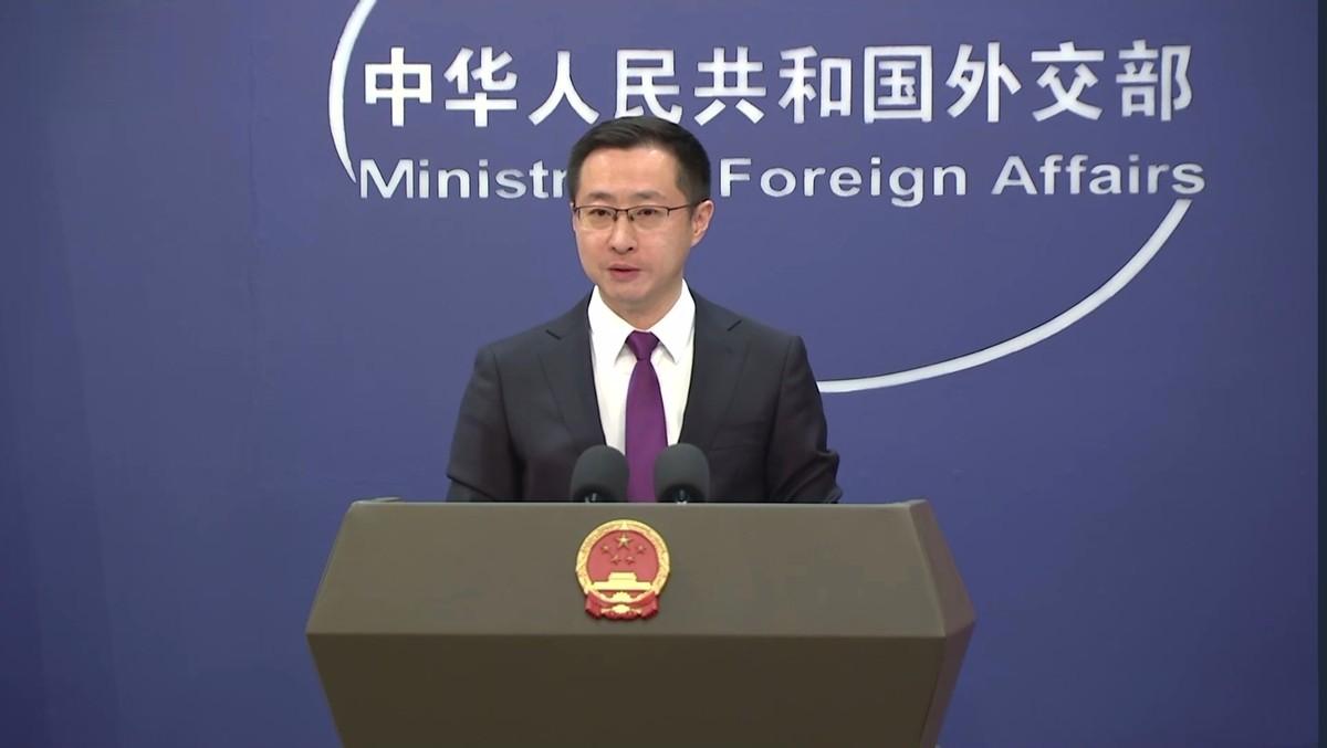 特朗普惦记格陵兰岛却拿中国当借口，中方送上一句话当地时间1月4日，特朗普公然