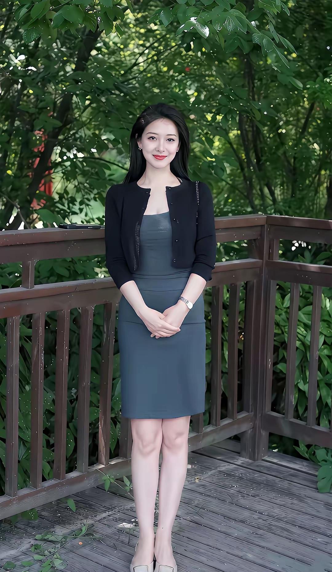 以你的观察力猜一猜，这位美女有没有百十来斤？