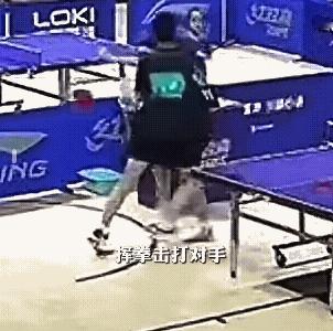 打人的曹彦灏是中国乒坛名将曹振东的儿子，作为国乒历史风云人物，他把自己的两个儿子