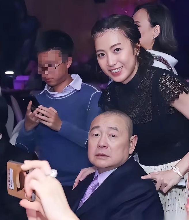 性学家这段话，说透了多少男人不敢承认的现实"没钱的男人，根本不知道女人有多主动