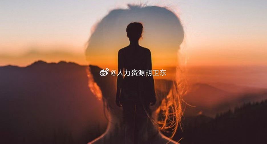 社会潜规则1. 越成功的人，往往越善良，因为他们早就凶狠过了。2. 能量不比菩萨