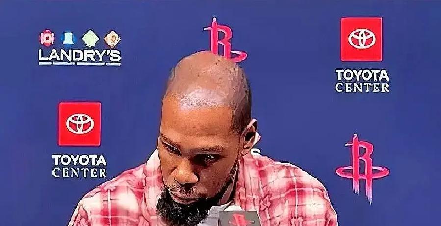 杜兰特一句话，戳破了篮球世界的泡沫。高分赢不了球，赢球靠不起眼的兄弟。这话刺