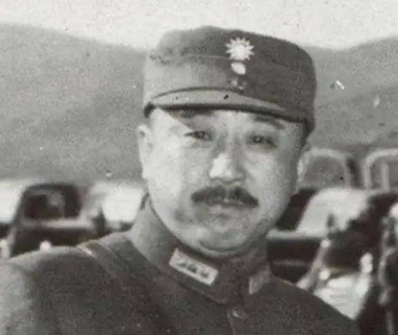 1949年，卫立煌为保85岁家母求助朱德，朱德深感棘手，转而请教毛主席。毛泽东看
