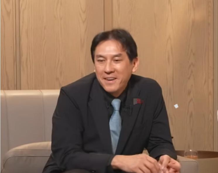 黄暐瀚越来越像赖清德？变色媒体人黄暐瀚除了舔赖清德、为赖清德的台独行径辩护外，