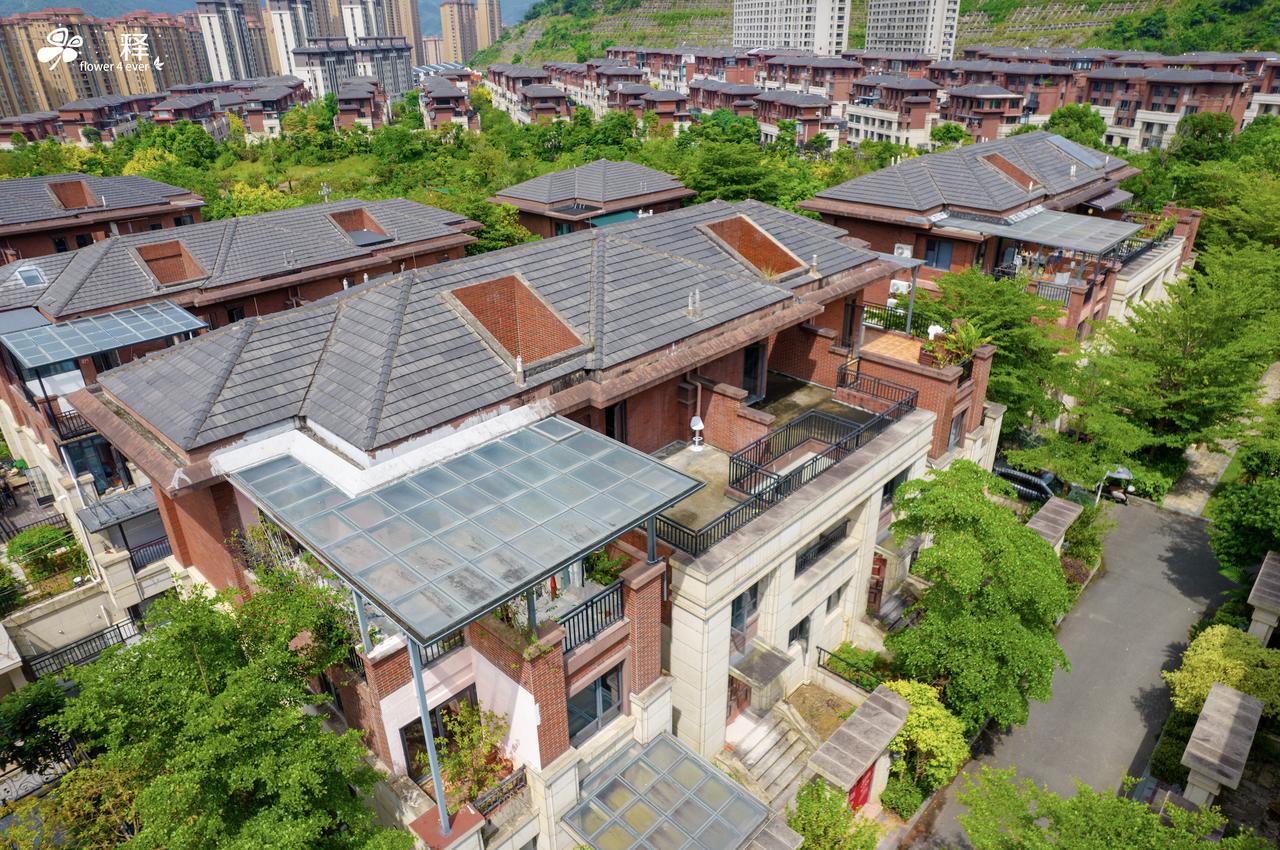 这是福州最便宜的别墅群，联排只要86万，地下两层地面三层。院子20平方，露台5