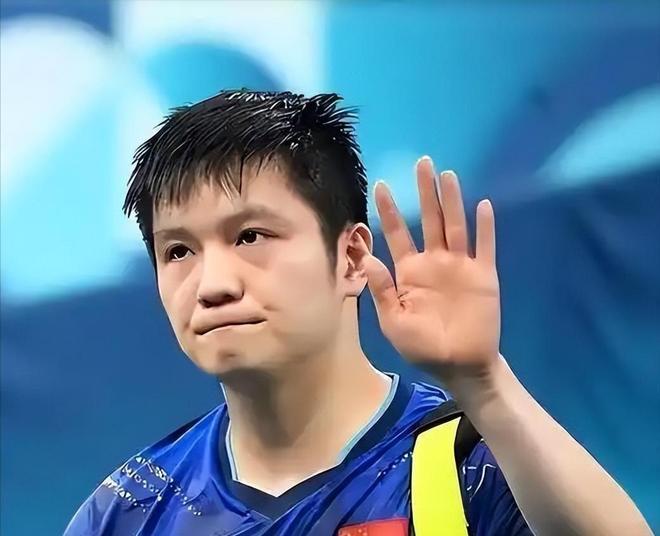 心里突然不敢再去看樊振东的比赛了，不是怕他打不过人家，而是真的不想再看到他被