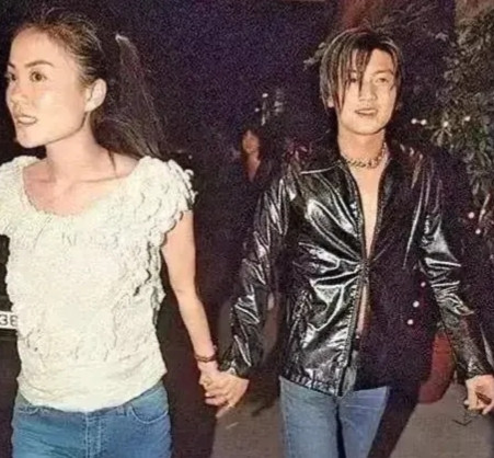 有一次，已离婚的谢霆锋想带大儿子出去吃饭，被拒绝：“我不想去，你对我妈咪不好，你